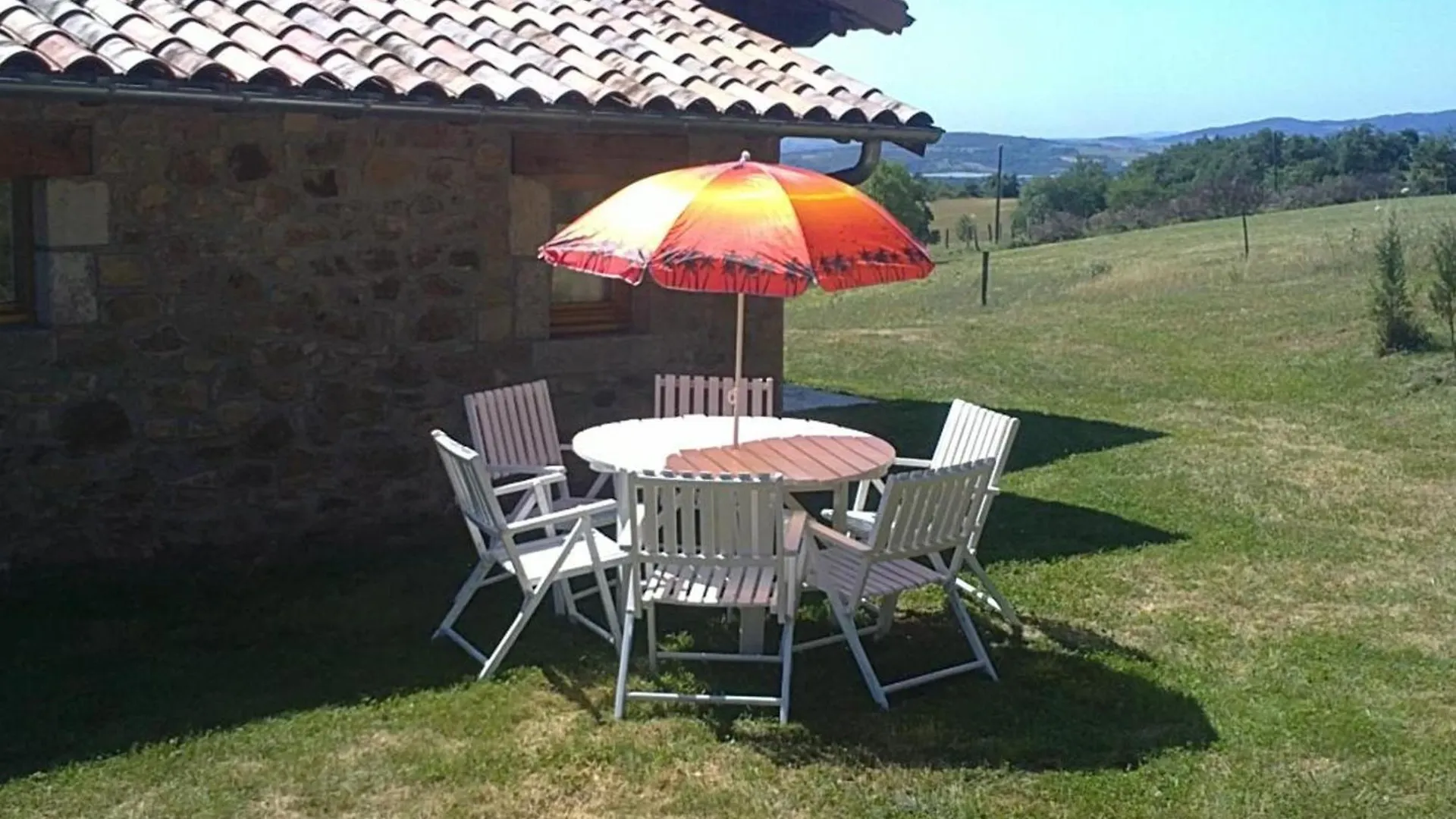Holiday home Gite Lumineux Avec Terrain Privatif Et Terrasse - Ideal Pour Activites De Plein Air ! - Fr-1-496-145 Chuyer