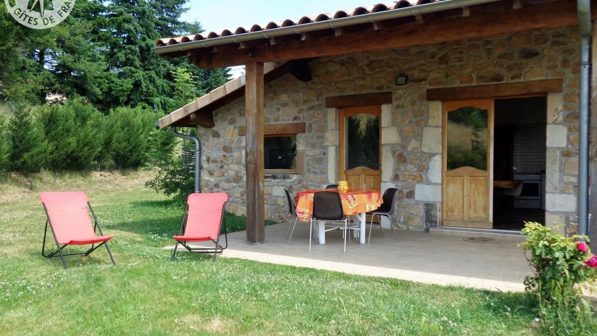Gite Lumineux Avec Terrain Privatif Et Terrasse - Ideal Pour Activites De Plein Air ! - Fr-1-496-145 Chuyer